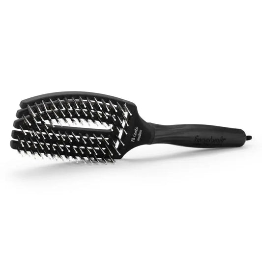 Curved hair brush Olivia Garden Fingerbrush Combo Medium for drying hair